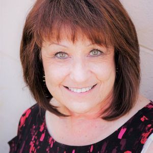 Meet your Posher, Denise